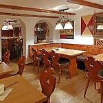 Hotel-restaurant Schwyzerhuesli 维恩海