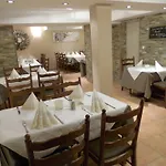 酒店 Hotel-restaurant Schwyzerhuesli 3*