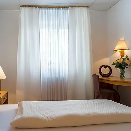Donnici Im Schwyzerhüsli Hotel Viernheim