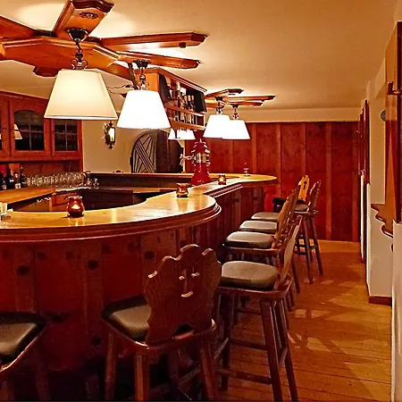 Hotel-restaurant Schwyzerhuesli ホテル